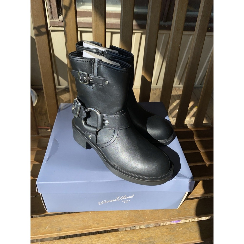 NWT Universal Threads Conner Ankle Boots Black Women's 6 Moto Goth Faux Leather